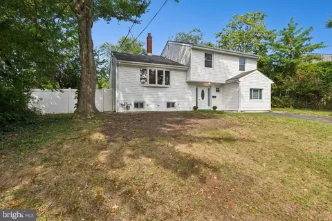 Other - 5 Waverly Dr E, Edison, NJ 08817 photo 1 of 7