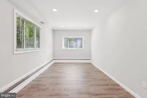 Living - 5 Waverly Dr E, Edison, NJ 08817 photo 1 of 2
