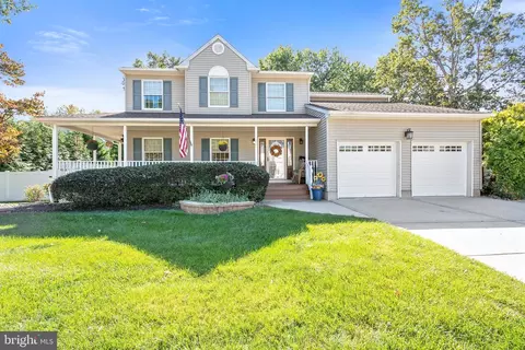 12 Ellingham Ave, Monroe Township, NJ 08831