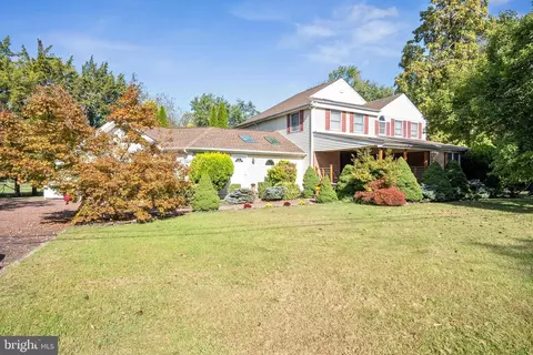 239 Mounts Mills Rd, Monroe Township, NJ 08831