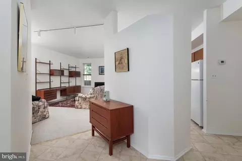 4031 Bayberry Ct, Monmouth Junction, NJ 08852