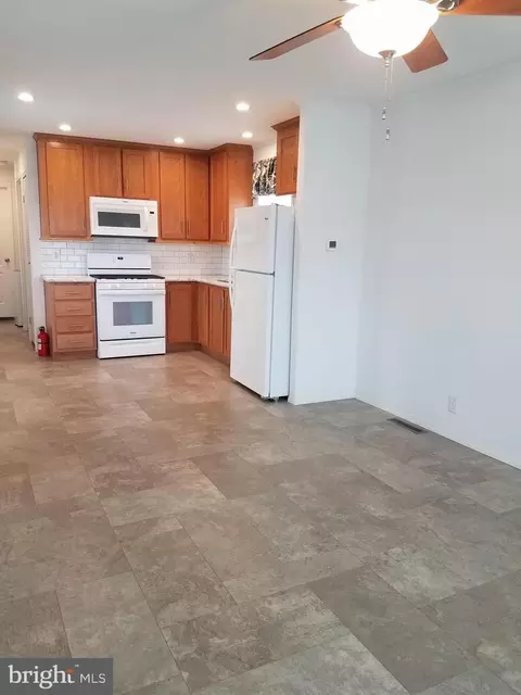 852 Us Route 1 Hwy N #004, Edison, NJ 08817