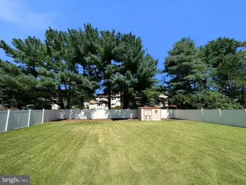 24 Pullman, Dayton, NJ 08810 photo 6