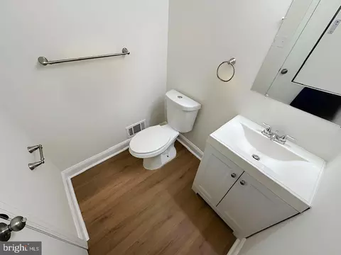 24 Pullman, Dayton, NJ 08810 photo 5