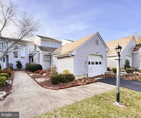 4 Rutherford Hayes Dr # C, Monroe Township, NJ 08831