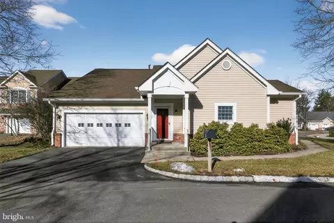 1 Empress Ct, Princeton, NJ 08540