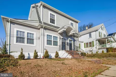 23 Carlton St, Edison, NJ 08837
