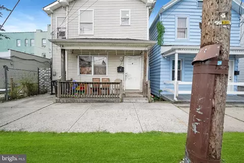 8 James St, New Brunswick, NJ 08901