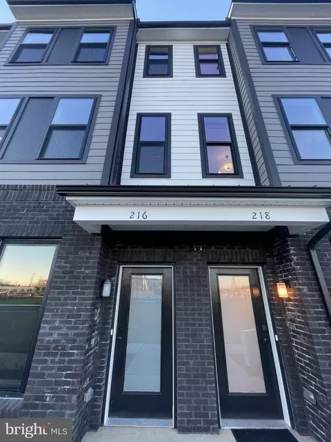 216 Lyla Ln #216, New Brunswick, NJ 08901