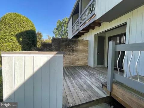 14 Peachtree Ct, Monmouth Junction, NJ 08852