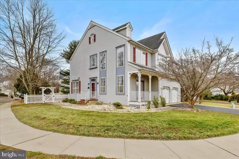 1 Marion Dr, Plainsboro, NJ 08536