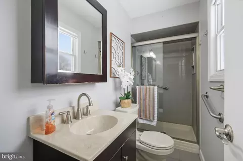 Bath - 10 Magee Rd, Edison, NJ 08817 photo 2 of 3