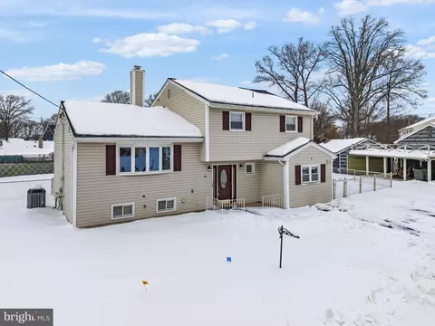 Exterior - 10 Magee Rd, Edison, NJ 08817 photo 2 of 3