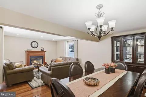 Dining - 10 Magee Rd, Edison, NJ 08817 photo 1 of 4