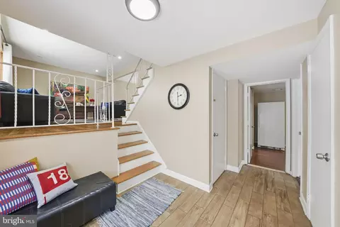 Entry Way - 10 Magee Rd, Edison, NJ 08817 photo 2 of 5