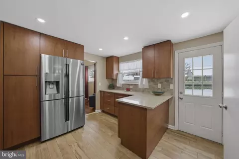 Kitchen - 10 Magee Rd, Edison, NJ 08817 photo 2 of 4