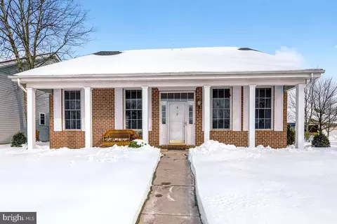 9 Liedtke Dr, Cranbury, NJ 08512