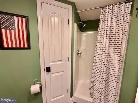 8 Willow Ct, Parlin, NJ 08859 photo 32