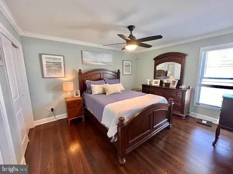 8 Willow Ct, Parlin, NJ 08859 photo 16