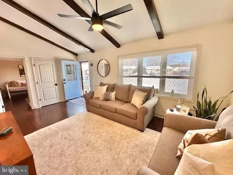 8 Willow Ct, Parlin, NJ 08859 photo 6