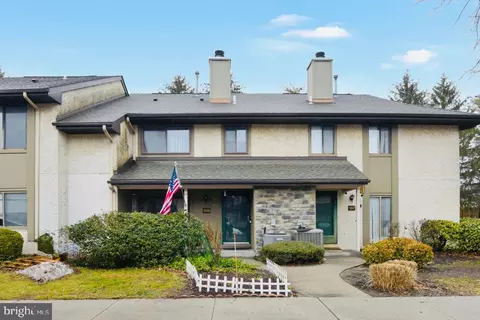 156 Hampshire Dr, Plainsboro, NJ 08536