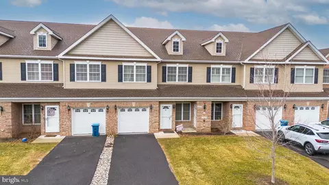 91 Morgan Way, Monroe Township, NJ 08831