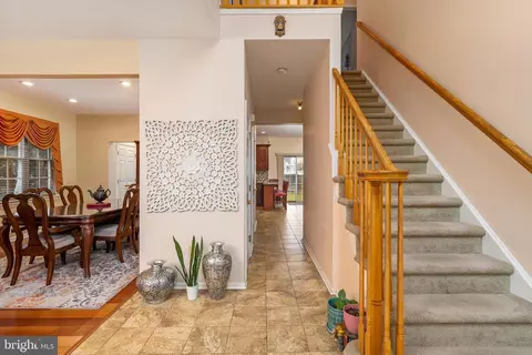 33 Yorktown Rd, Monmouth Junction, NJ 08852