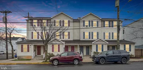130 B Remsen Ave, New Brunswick, NJ 08901