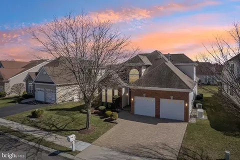 14 Cobblestone Blvd, Monroe Township, NJ 08831