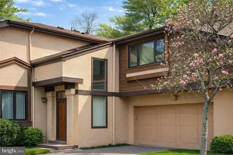 423 Sayre Dr, Princeton, NJ 08540
