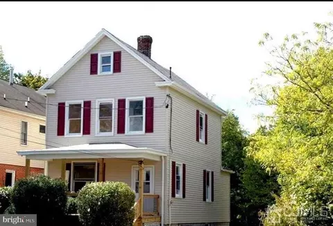 30 S 5th Ave, Highland Park, NJ 08904