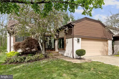 198 Sayre Dr, Princeton, NJ 08540