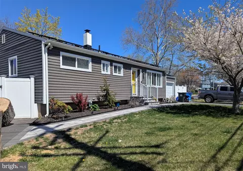 370 Marlboro Rd, Old Bridge, NJ 08857