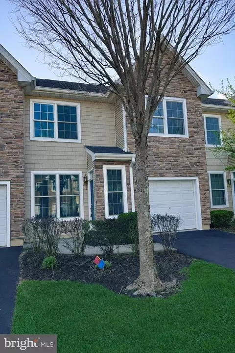 68 Osprey Dr, Old Bridge, NJ 08857