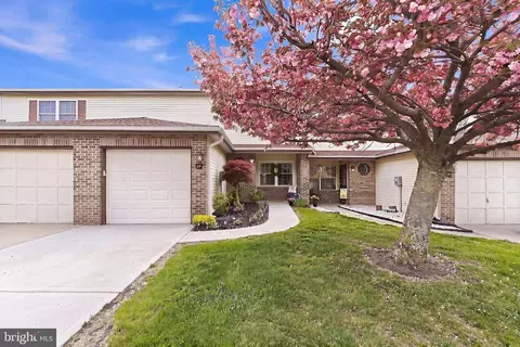 69 Jefferson Dr, Spotswood, NJ 08884