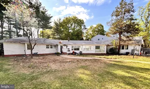 200 Cedar Ave, Highland Park, NJ 08904