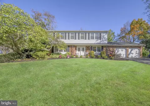 58 Hamilton Ln, Plainsboro, NJ 08536