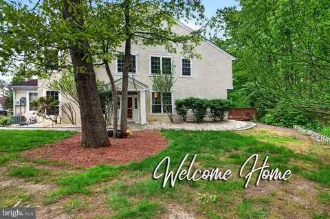 64 Ashford Dr, Plainsboro, NJ 08536