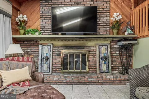 54 Eileen Way, Edison, NJ 08837 photo 15