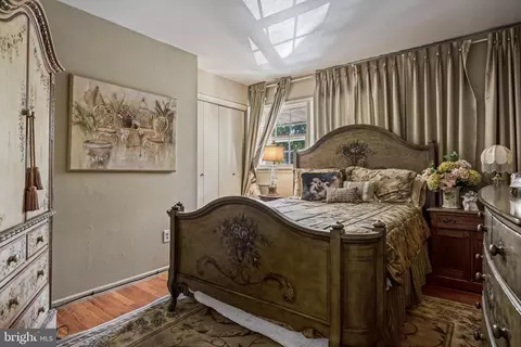 54 Eileen Way, Edison, NJ 08837 photo 20