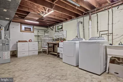 54 Eileen Way, Edison, NJ 08837 photo 25