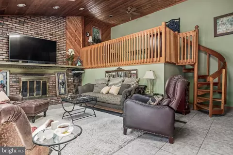 54 Eileen Way, Edison, NJ 08837 photo 14