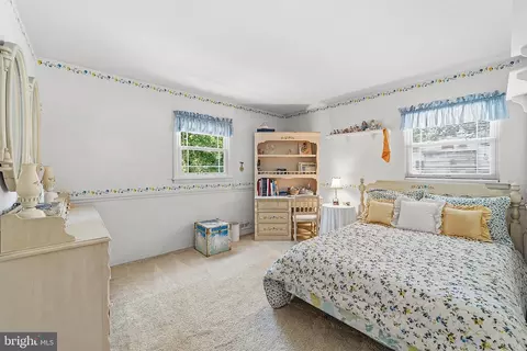 Bedroom - 7 Dellview Dr, Edison, NJ 08820 photo 2 of 6