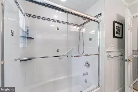 Bath - 7 Dellview Dr, Edison, NJ 08820 photo 2 of 4