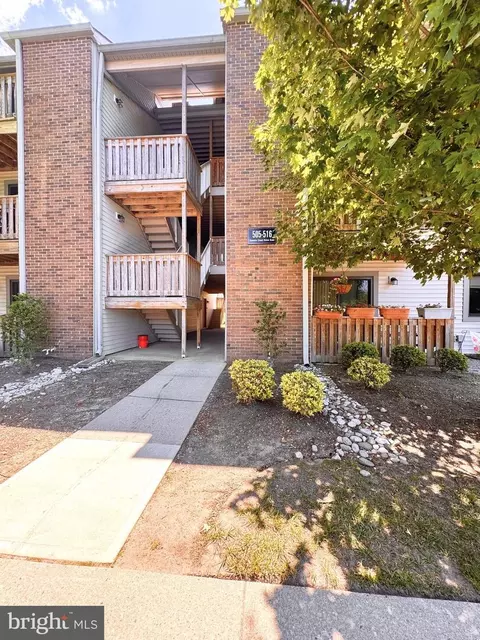 513 Ravens Crest Dr, Plainsboro, NJ 08536