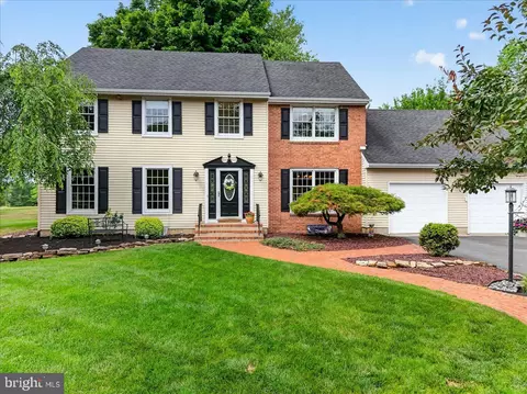 53 Wexford Dr, Monmouth Junction, NJ 08852