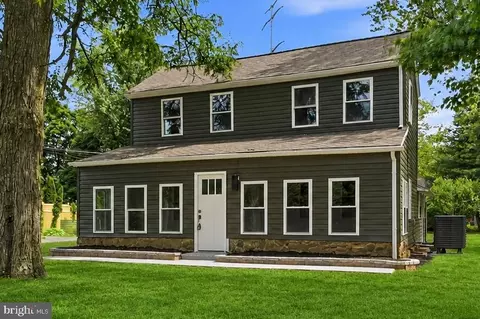 281 Friendship Rd, Cranbury, NJ 08512