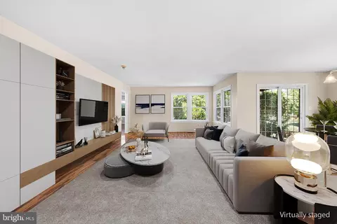 2 John Tyler Ct # A, Monroe Township, NJ 08831