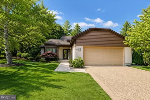 187 Sayre Dr, Princeton, NJ 08540