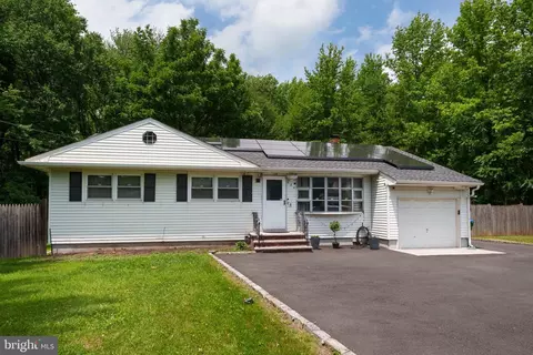 984 New Dover Rd, Edison, NJ 08820